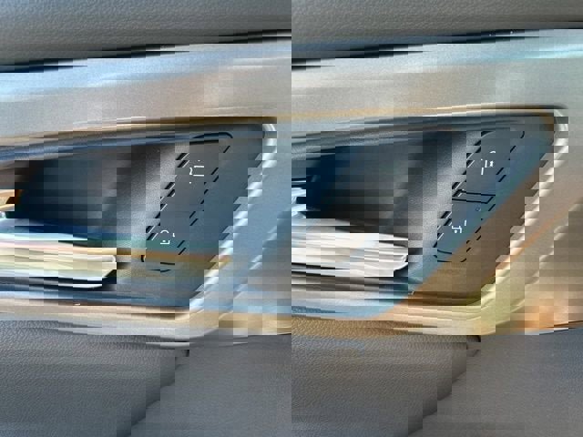 New 2026 Chevrolet Traverse LT w/ Midnight/Sport Edition image 25