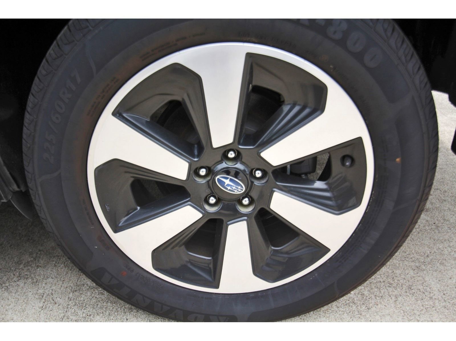 Used 2017 Subaru Forester 2.5i Premium AWD/4WD image 30