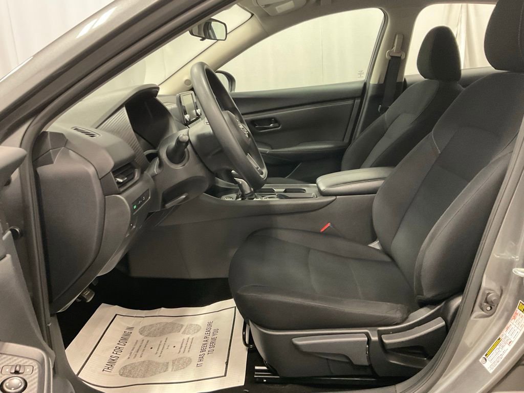 Used 2024 Nissan Sentra S image 4
