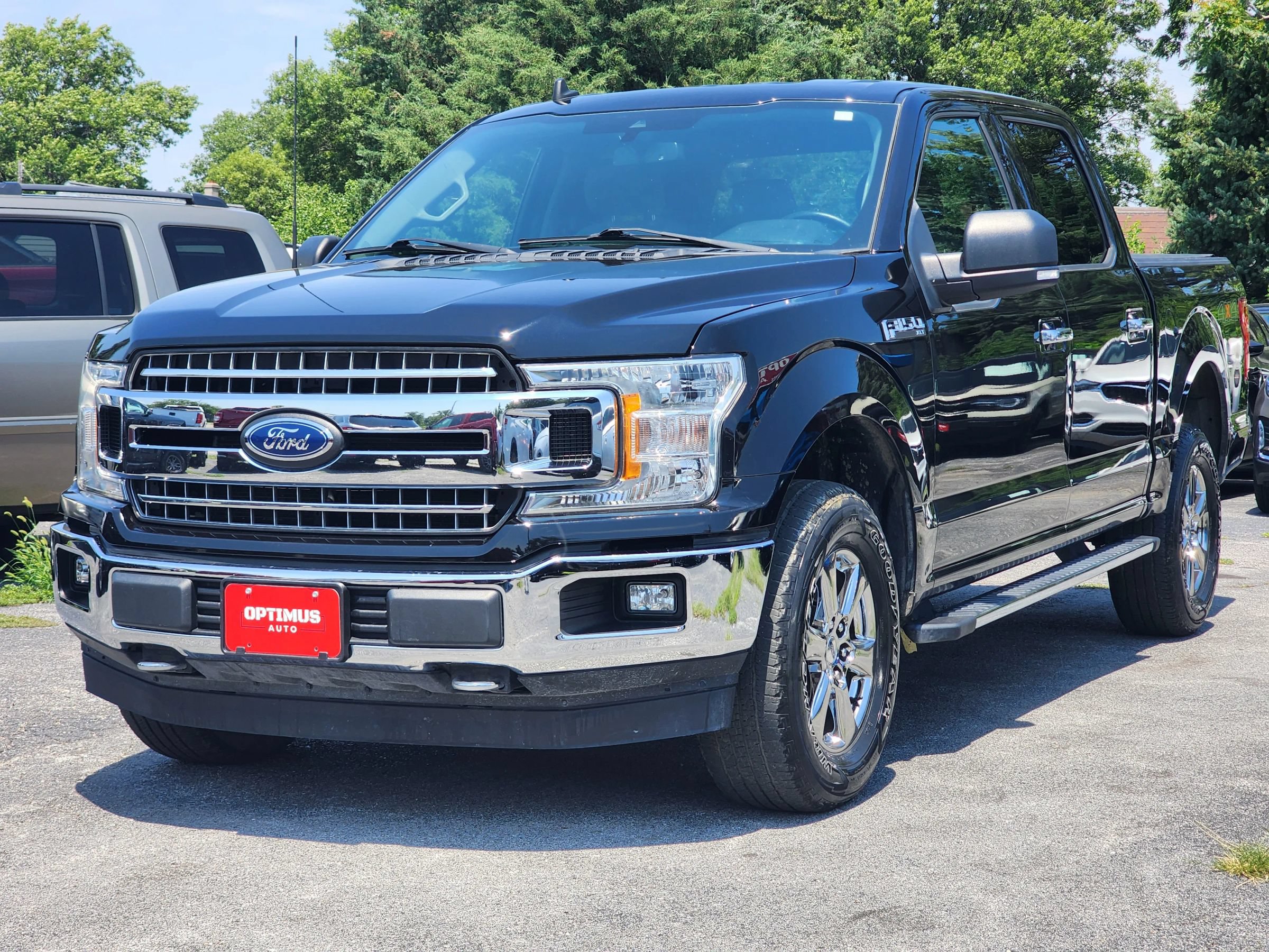 Used 2020 Ford F150 XLT w/ Equipment Group 302A Luxury AWD/4WD image 3