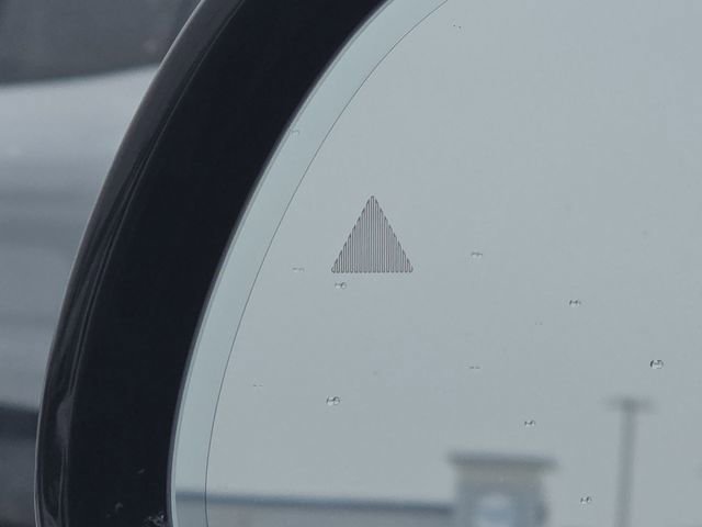 Used 2021 BMW X5 xDrive40i w/ Premium Package image 13