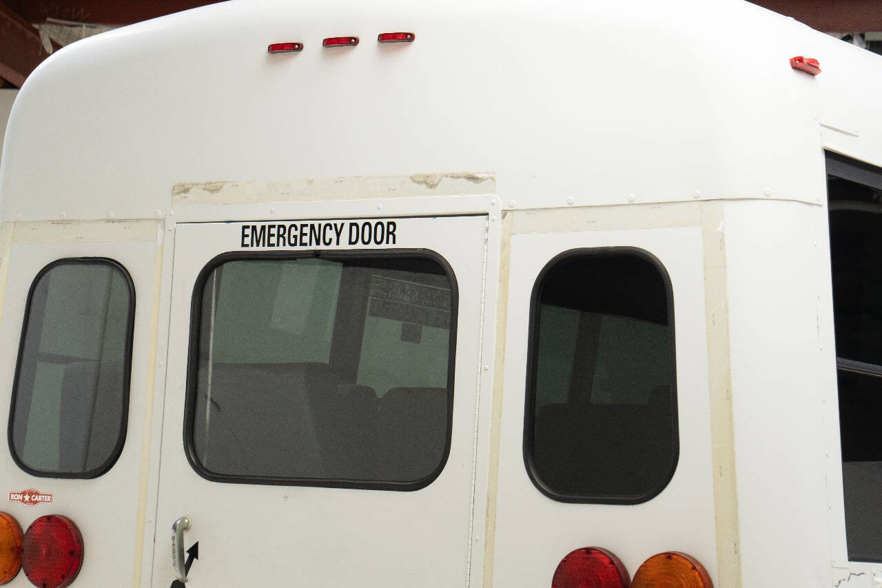 Used 2004 Chevrolet Express 3500 3500 2dr Commercial/Cutaway/Ch w/ School Bus Package image 14