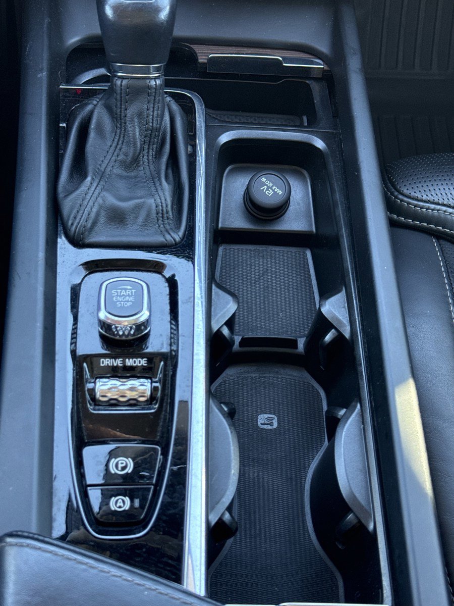 Used 2020 Volvo XC60 T5 Inscription w/ Protection Package Premier image 33