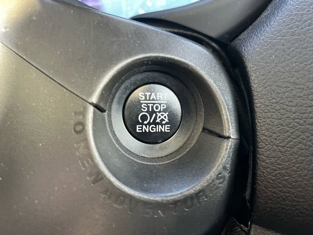 Used 2020 Jeep Renegade Latitude w/ Cold Weather Group image 19
