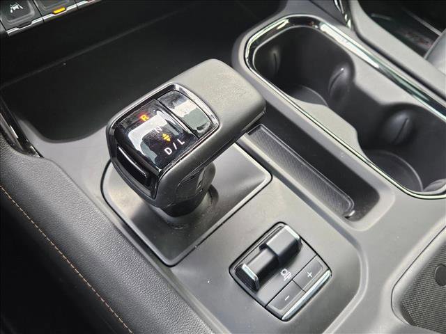 Used 2024 GMC Sierra 1500 AT4 w/ Technology Package image 25