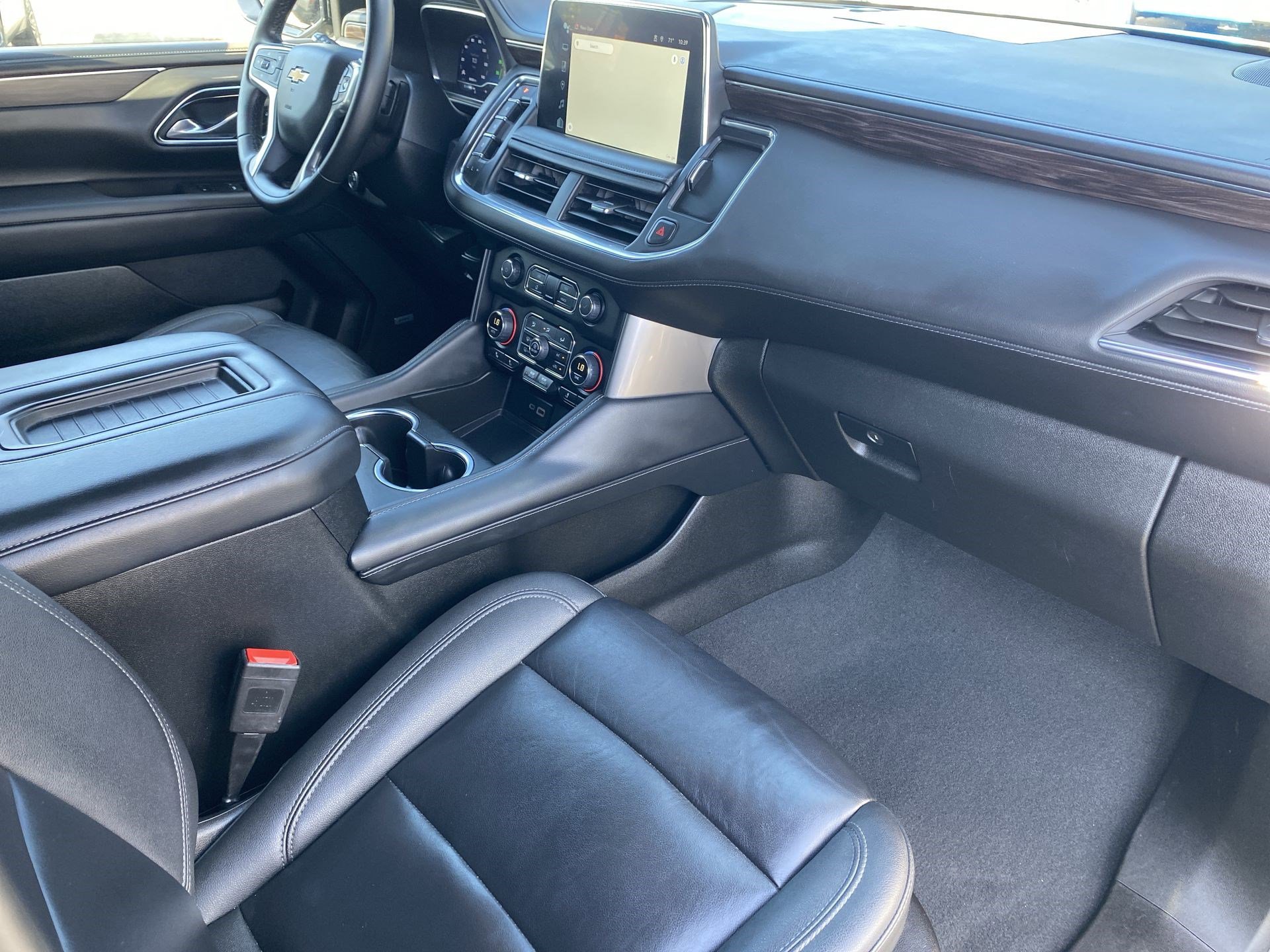 Used 2024 Chevrolet Tahoe LT image 32