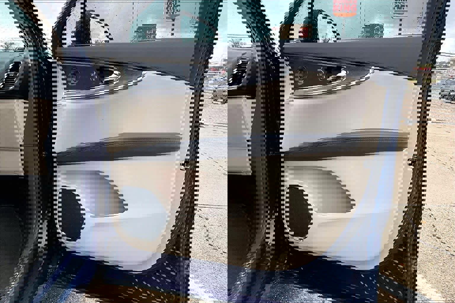 Used 2020 Lincoln Nautilus Reserve image 28