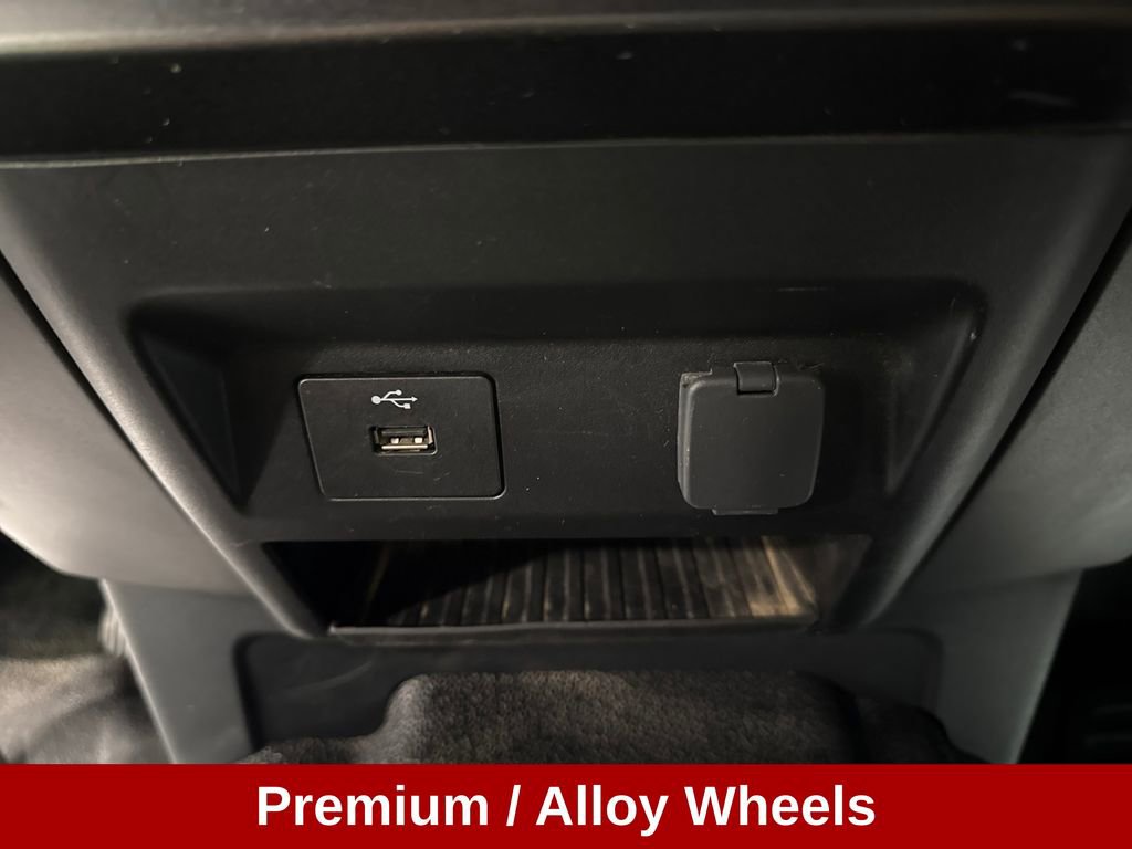 Used 2022 Ford F250 XL w/ Power Equipment Group AWD/4WD image 17