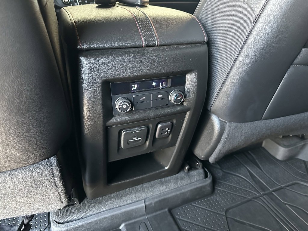 Used 2023 Chevrolet Traverse RS w/ LPO, Floor Liner Package image 23