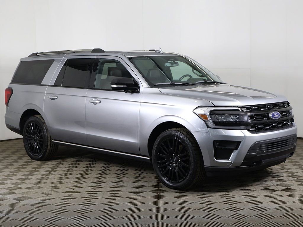 Used 2023 Ford Expedition Max Limited image 2