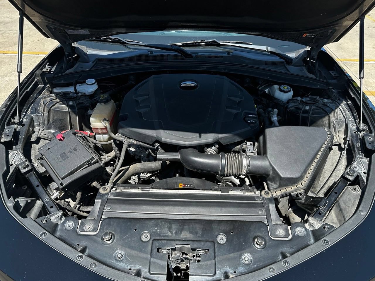 Used 2018 Chevrolet Camaro LT RWD image 25
