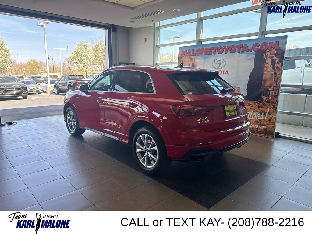 Used 2022 Audi Q3 2.0T Premium AWD/4WD image 2