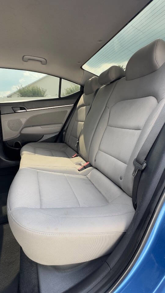 Used 2018 Hyundai Elantra SEL FWD image 12