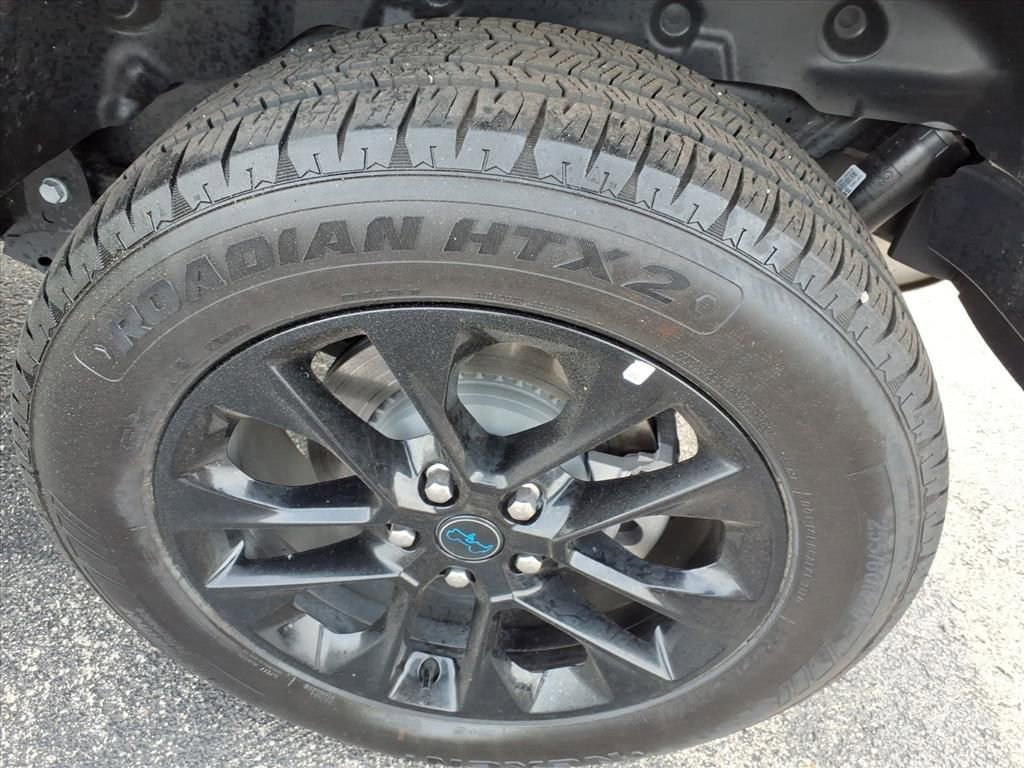 Certified 2025 Jeep Wrangler Unlimited Sahara AWD/4WD image 5