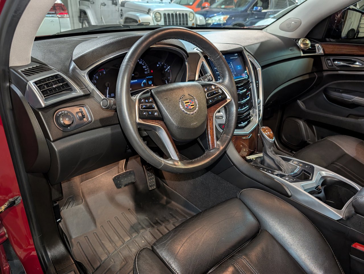 Used 2013 Cadillac SRX Performance w/ Driver Assist Package image 15