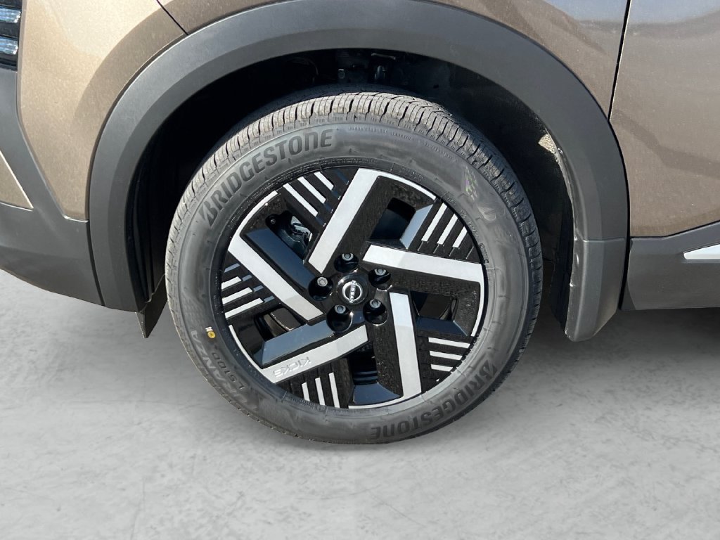 New 2026 Nissan Kicks SV w/ Cold Weather Package FWD image 24