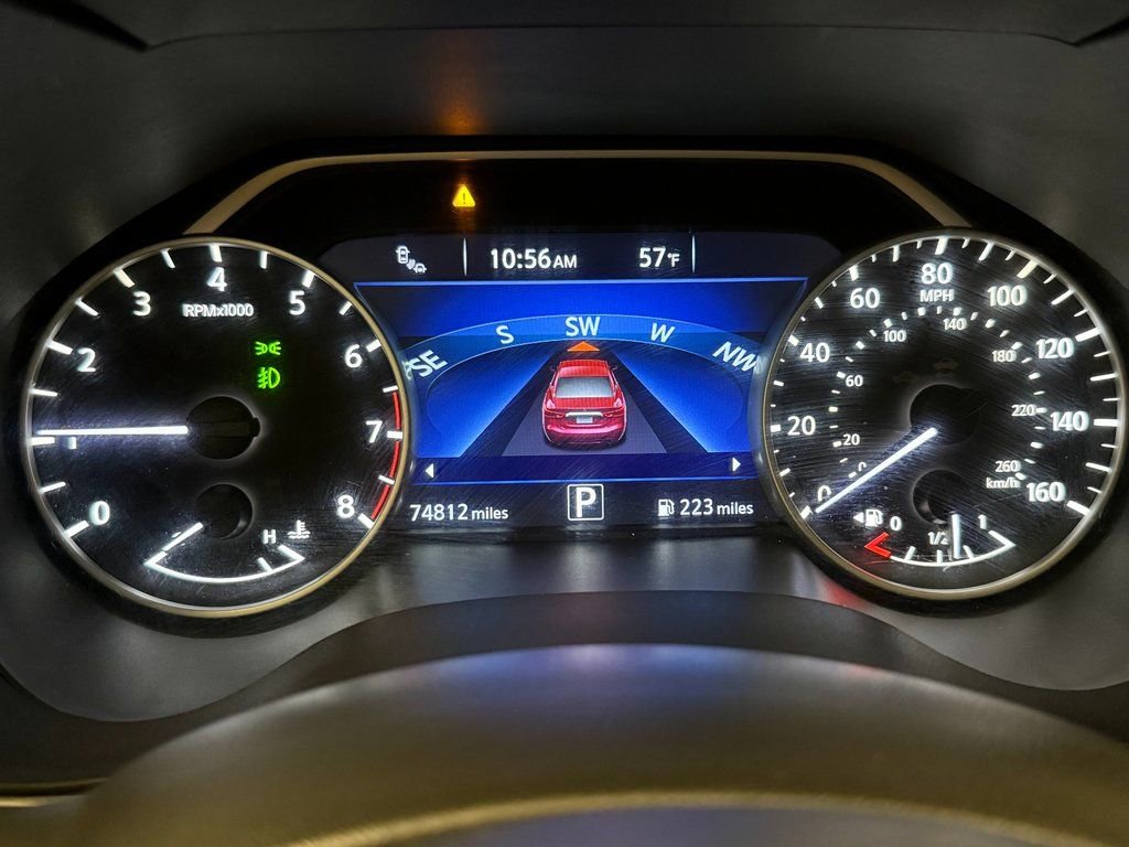 Used 2016 Nissan Maxima Platinum w/ Interior Lighting Package image 9