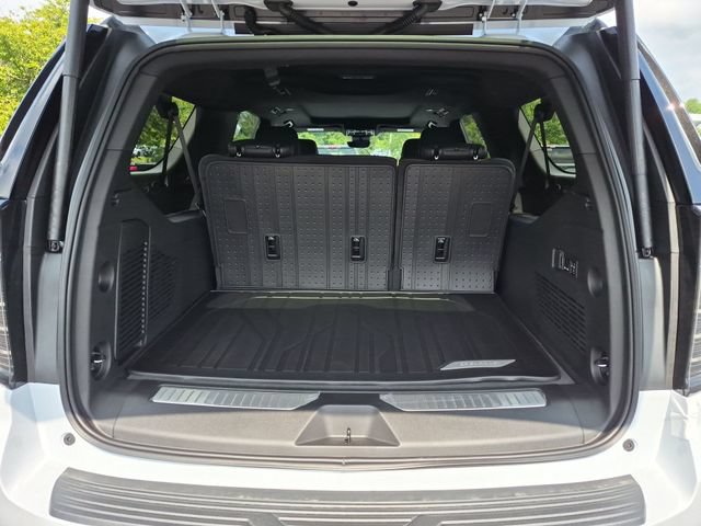 New 2026 Chevrolet Suburban High Country AWD/4WD image 29