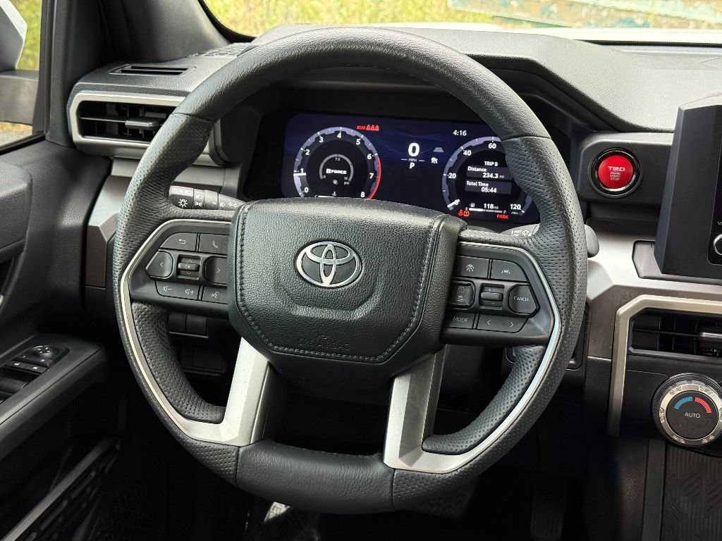 Used 2024 Toyota Tacoma TRD Off-Road image 32
