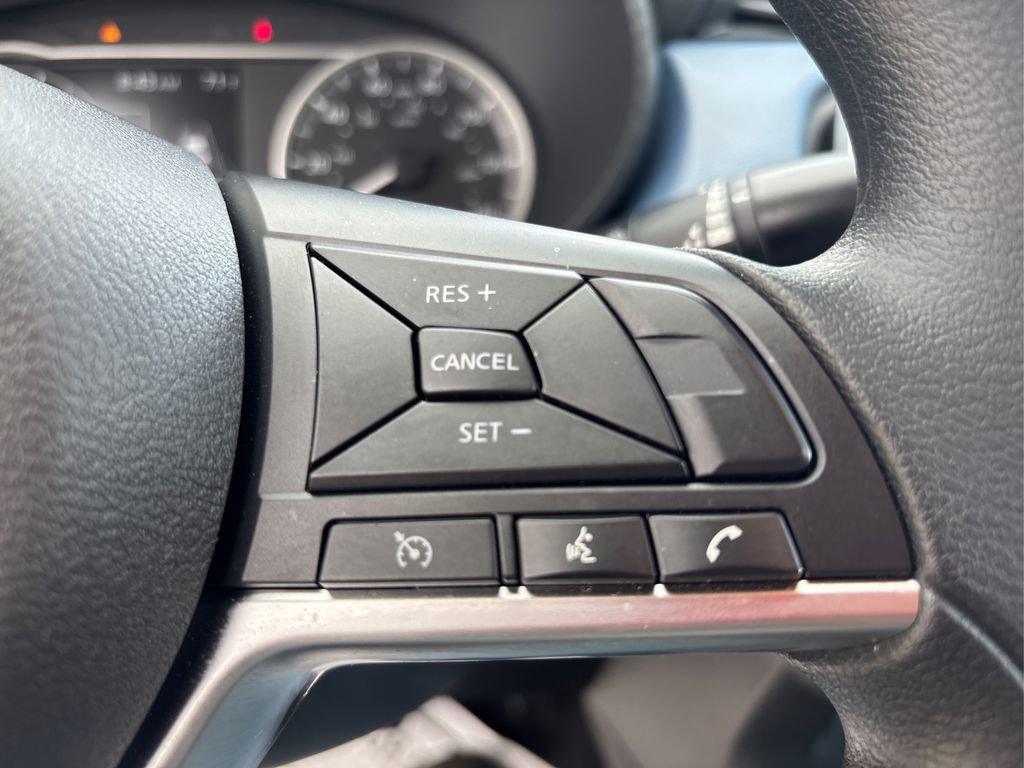 Used 2025 Nissan Versa SV w/ Trunk Package image 27