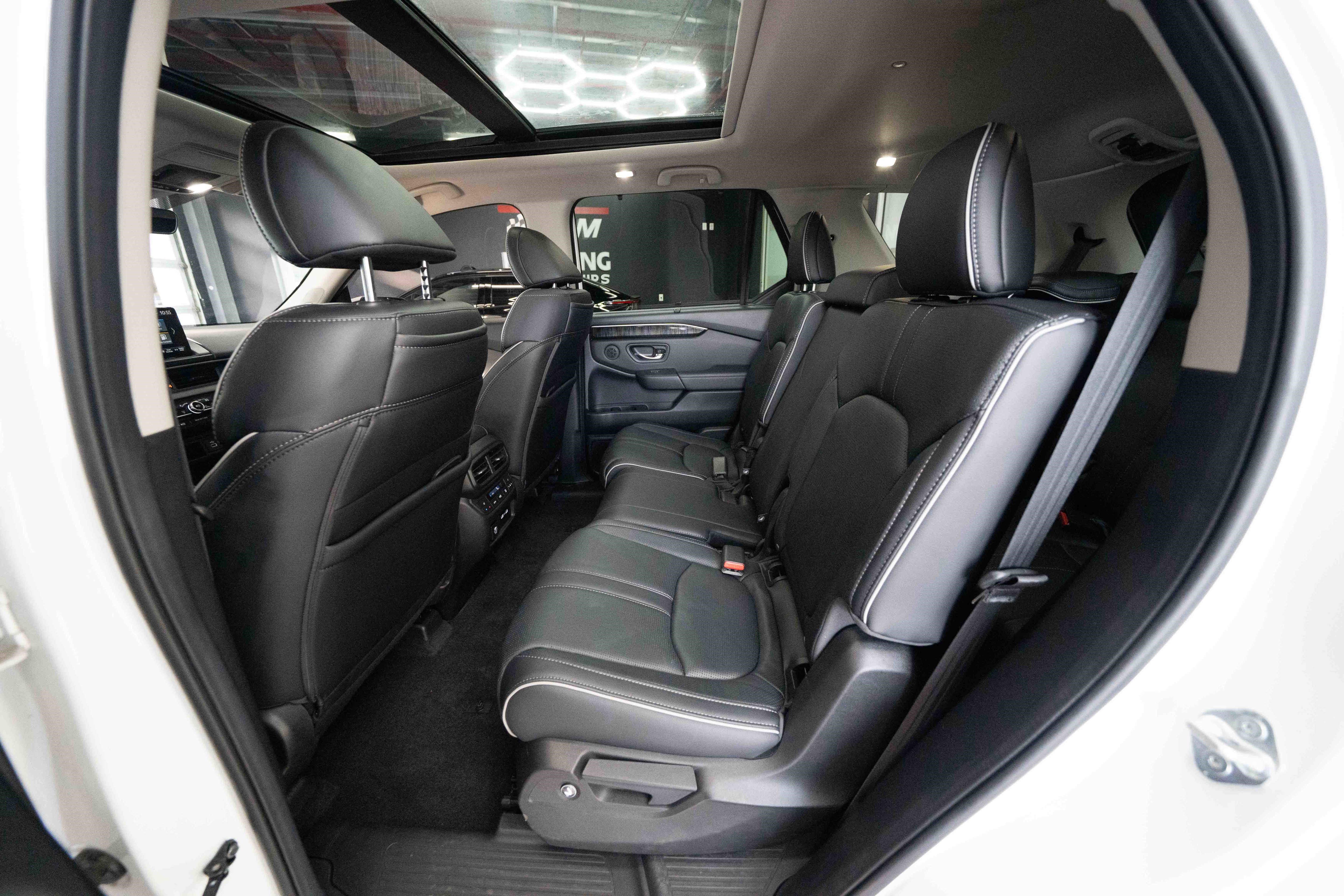 Used 2023 Honda Pilot Elite image 23