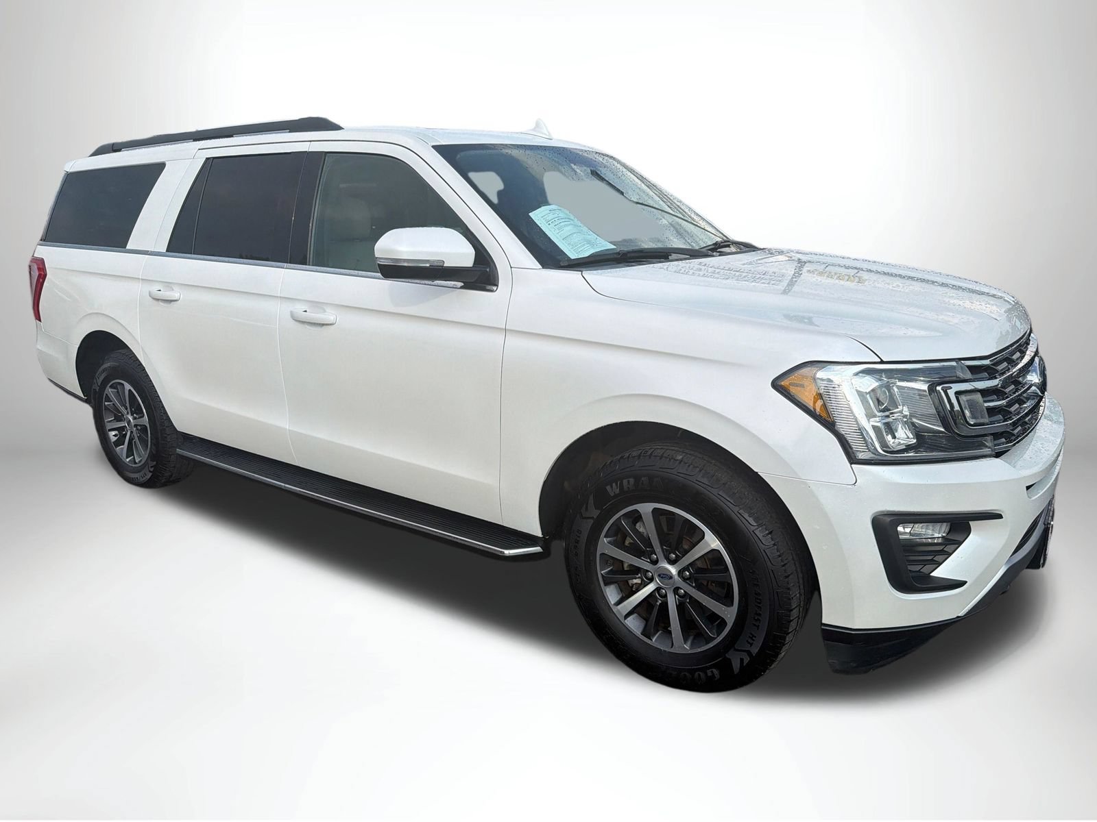 Used 2018 Ford Expedition Max XLT w/ Equipment Group 202A AWD/4WD image 9