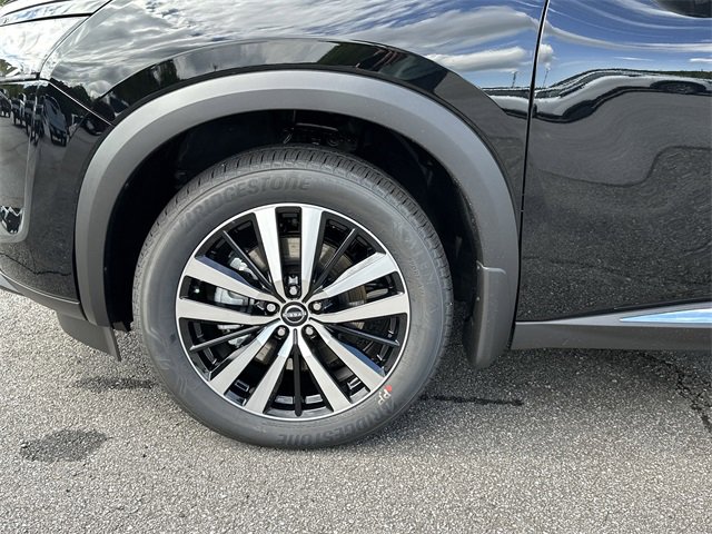 New 2025 Nissan Pathfinder Platinum image 12