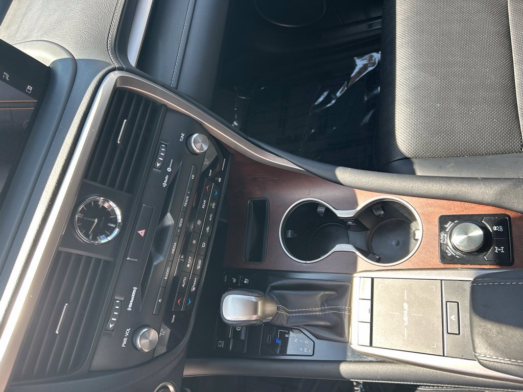 Used 2020 Lexus RX 350L Premium w/ Premium Package AWD/4WD image 14