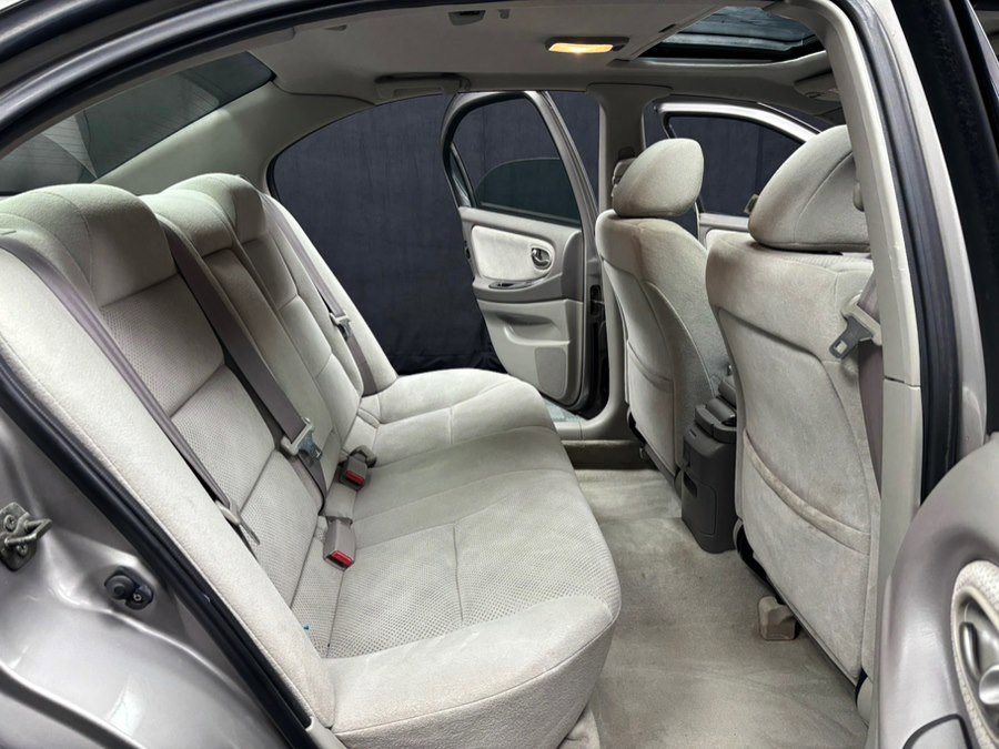 Used 2002 Nissan Maxima SE image 28