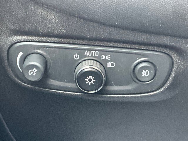 Used 2021 Chevrolet Equinox LT image 15