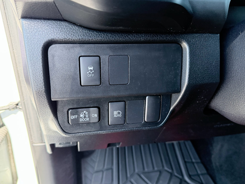 Used 2021 Toyota Tacoma SR w/ SR Convenience Package image 11