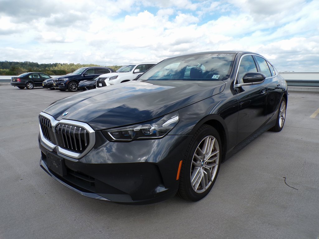 Certified 2025 BMW 530i xDrive w/ Premium Package