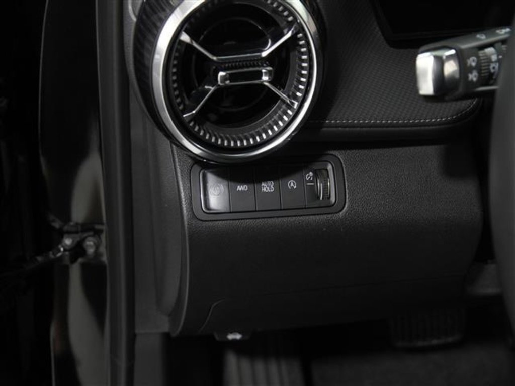 Certified 2025 Chevrolet Equinox LT w/ Safety and Technology Package image 6