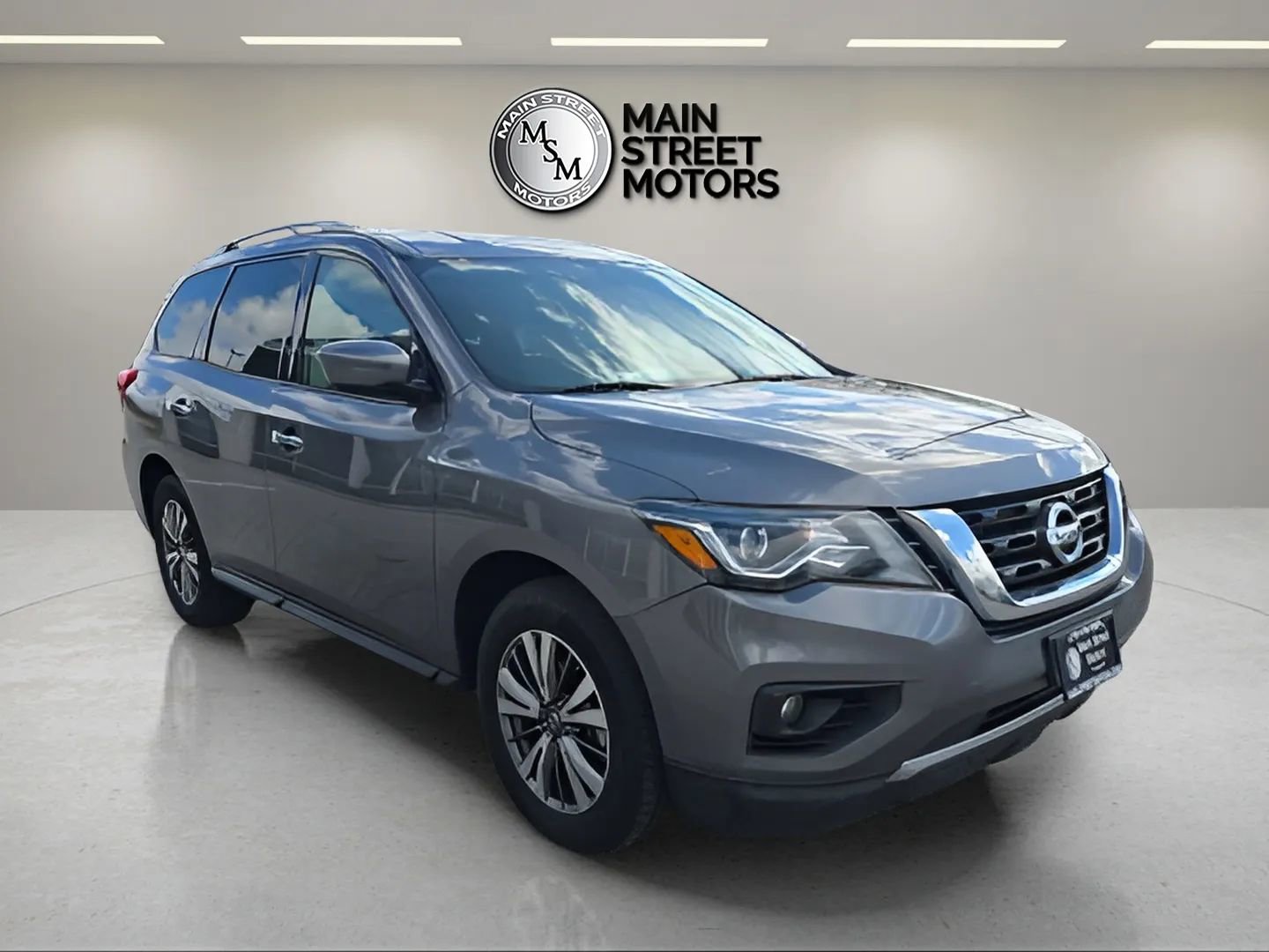 Used 2019 Nissan Pathfinder SV image 7