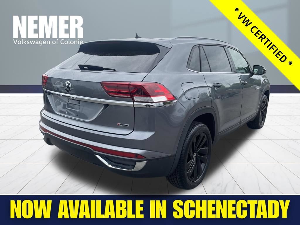 Certified 2022 Volkswagen Atlas Cross Sport SE w/ Panoramic Sunroof Package AWD/4WD image 7