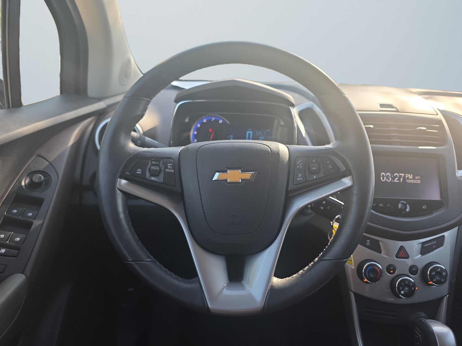 Used 2015 Chevrolet Trax LT w/ LT Plus Package FWD image 13