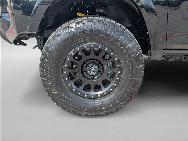 Used 2018 Toyota 4Runner TRD Off-Road Premium w/ Convenience Package image 25