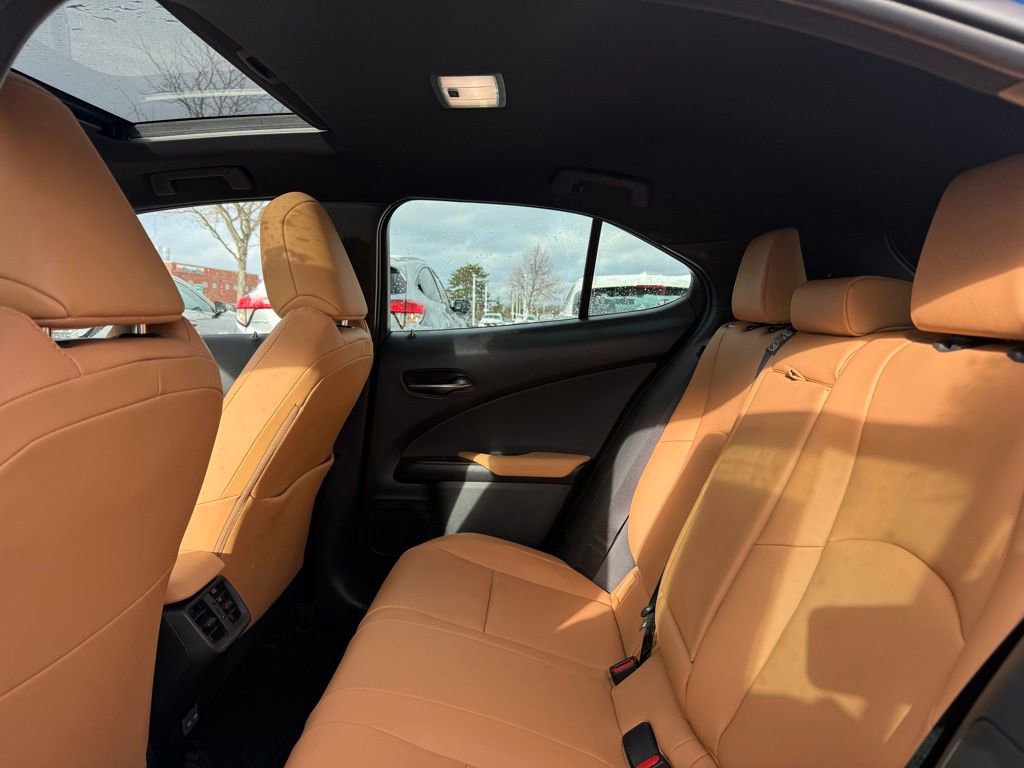Certified 2025 Lexus UX 300h 300h Premium image 16