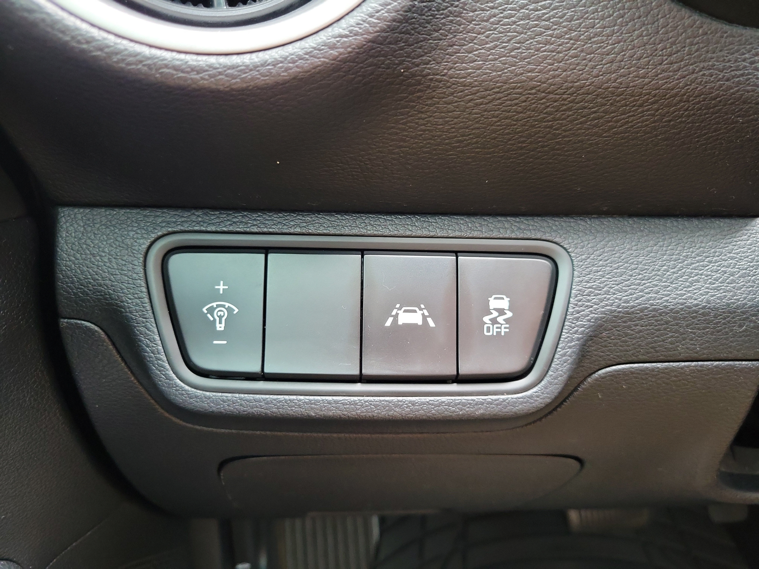 Used 2021 Kia Forte LXS FWD image 27