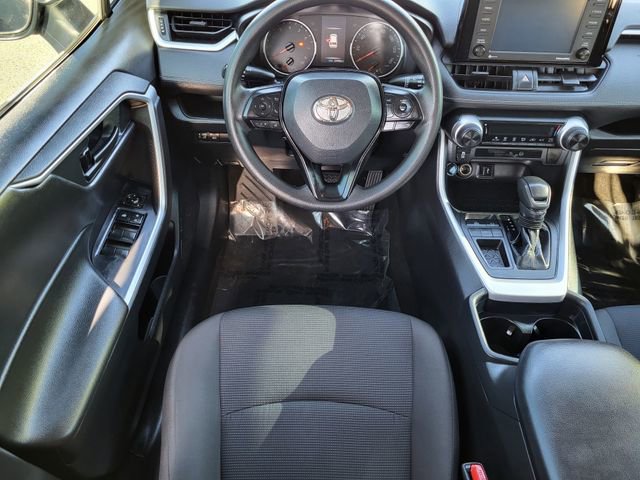 Used 2020 Toyota RAV4 LE image 20