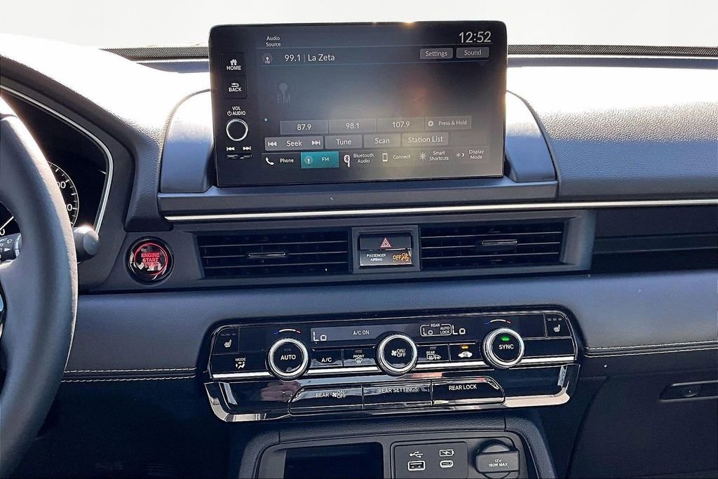 Used 2025 Honda Pilot EX-L image 9