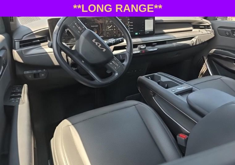 Used 2024 Kia EV9 Light Long Range RWD image 3