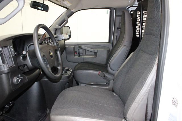 Used 2023 Chevrolet Express 2500 w/ Driver Convenience Package image 9