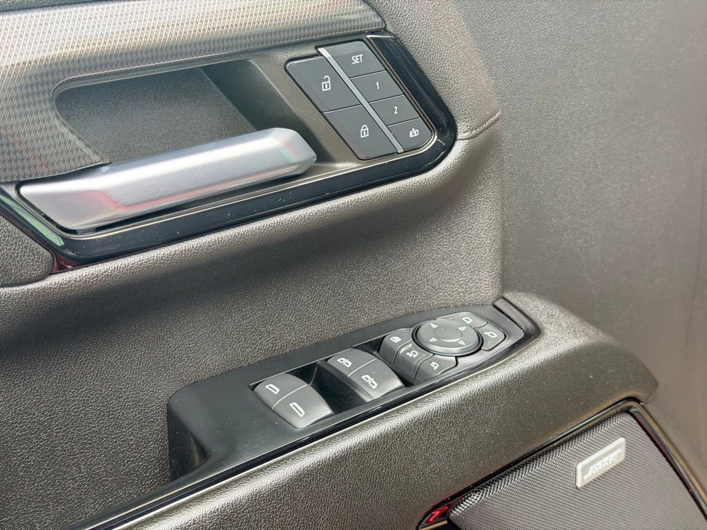 Used 2024 GMC Sierra 2500 AT4 w/ Technology Package image 23