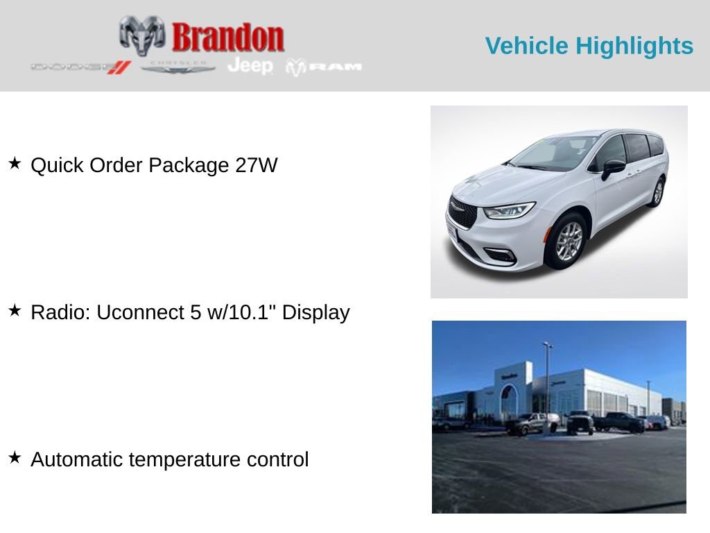 Used 2024 Chrysler Pacifica Touring image 2