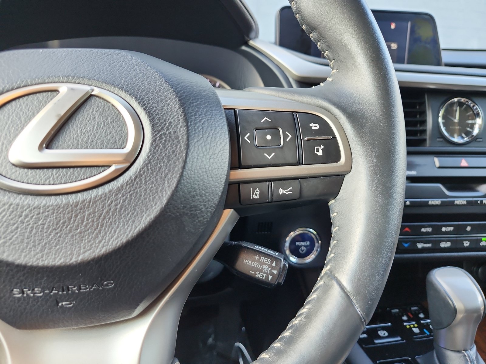 Used 2018 Lexus RX 450h AWD w/ Premium Package image 25
