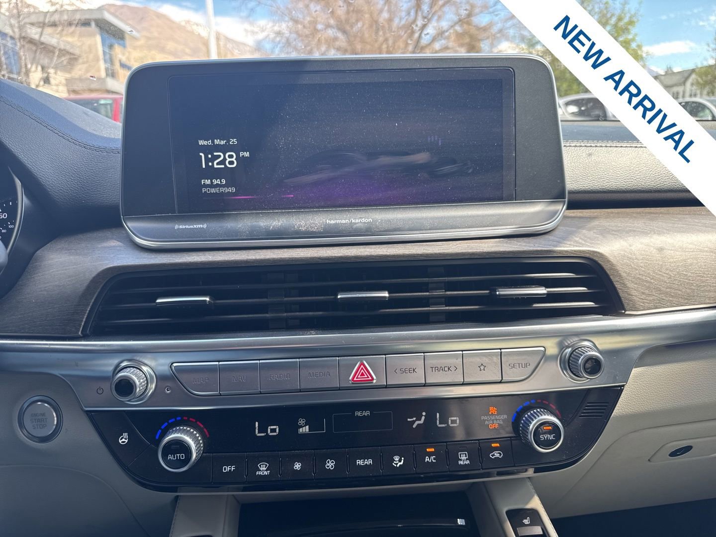 Used 2022 Kia Telluride SX w/ SX Prestige Package image 24