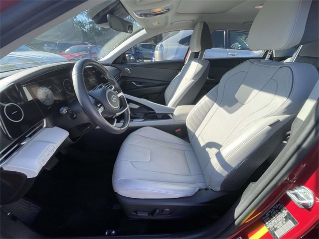 Used 2021 Hyundai Elantra Limited w/ Cargo Package image 11