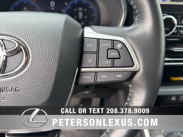 Used 2024 Toyota Highlander Platinum image 29