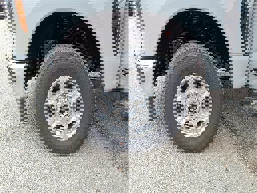 New 2026 Ford F250 XLT w/ FX4 Off-Road Package image 29